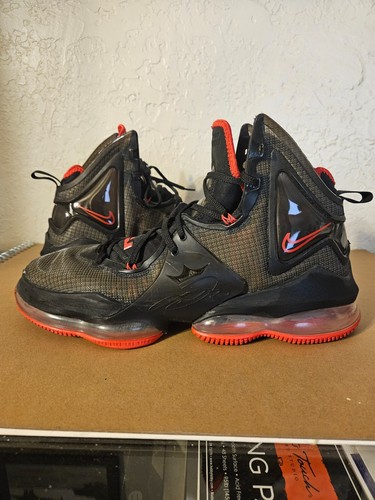 NIKE LEBRON 19 BRED SIZE 13 NO BOX