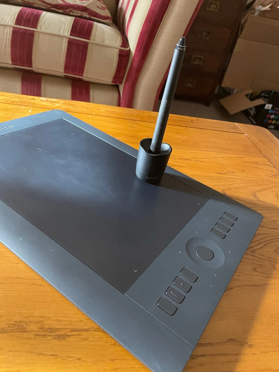 Wacom 2024 medium tablet