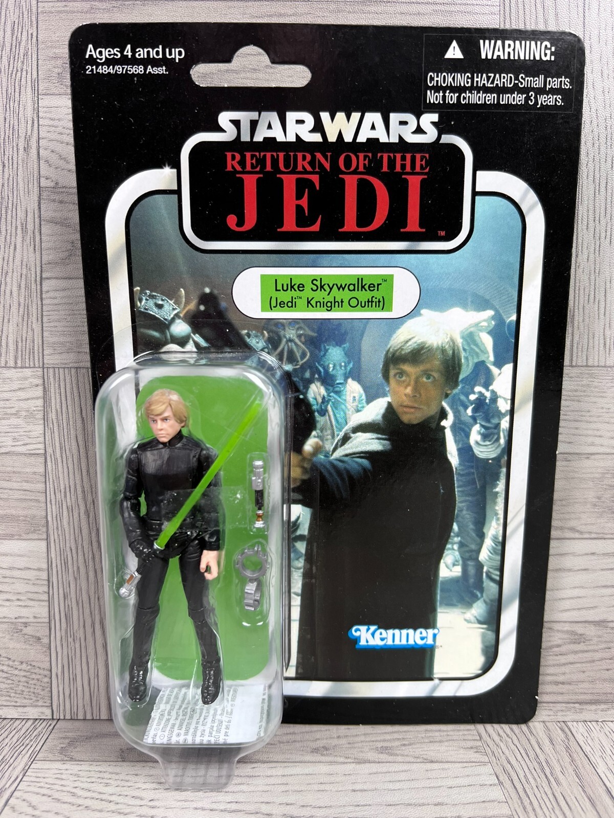 Star Wars - Vintage Collection - Luke Skywalker (Jedi Knight Outfit) - VC 23