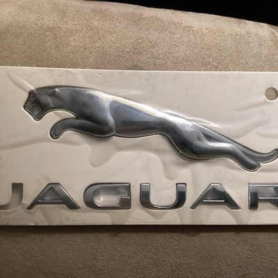 Jaguar Emblem With Leaper Missing the J