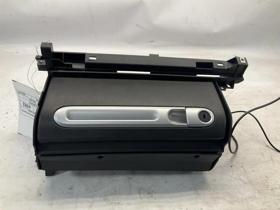 08-14 Smart ForTwo 451 Guantera Compartimento de Almacenamiento P Foto 2 de 4