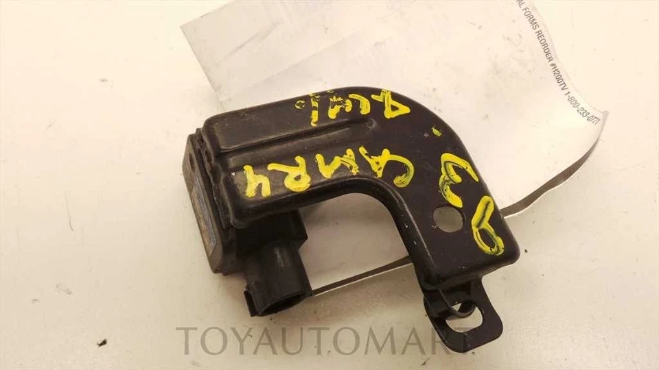 92 93 94 95 96 Toyota Camry Vacuum Sensor 89420-33010 - Image 4 of 4