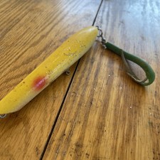 Vintage Gibbs top water Wood popper 6.75” 1.5 Oz Yellow Sparkle Striper Surgical