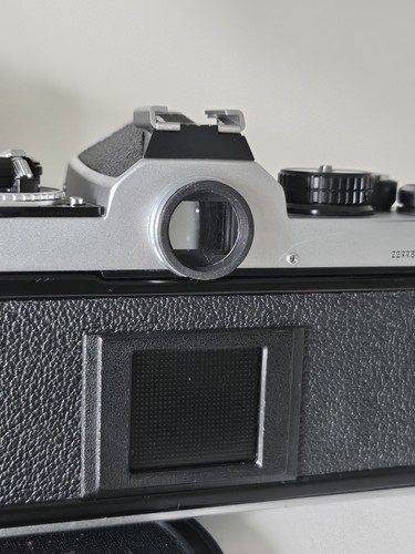 Nikon FE2 Chrome Body SLR Film Camera W/ Tokina ATX 35-70 F/2.8 Lens Nice - Bild 11 von 17