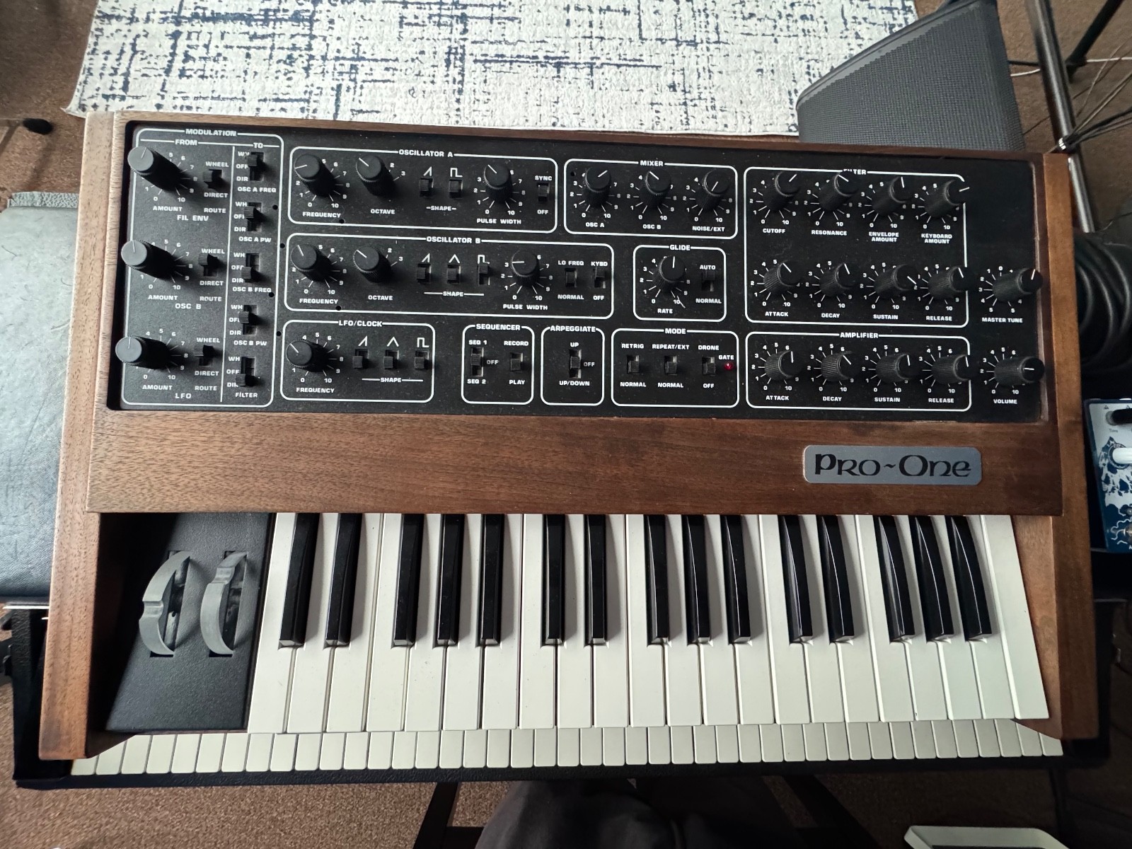 Sequential Circuits Pro-One vintage synthesizer equipment - eBay listing photo 2