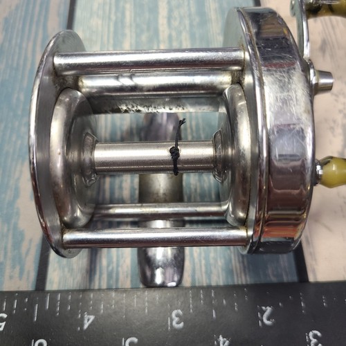 Vintage Direct Drive By Shakespeare No. 1924 Fishing Reel Antique Tested & Works - Picture 4 of 8