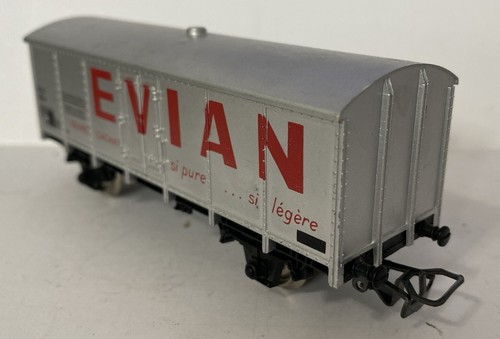 Jouef 1/87th/HO Scale No. 625H Evian Freight Car - Picture 2 of 5