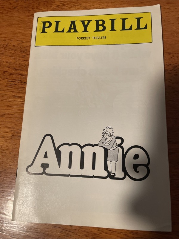 ANNIE Forrest Theatre 1980 Playbill Mary K. Lombardi