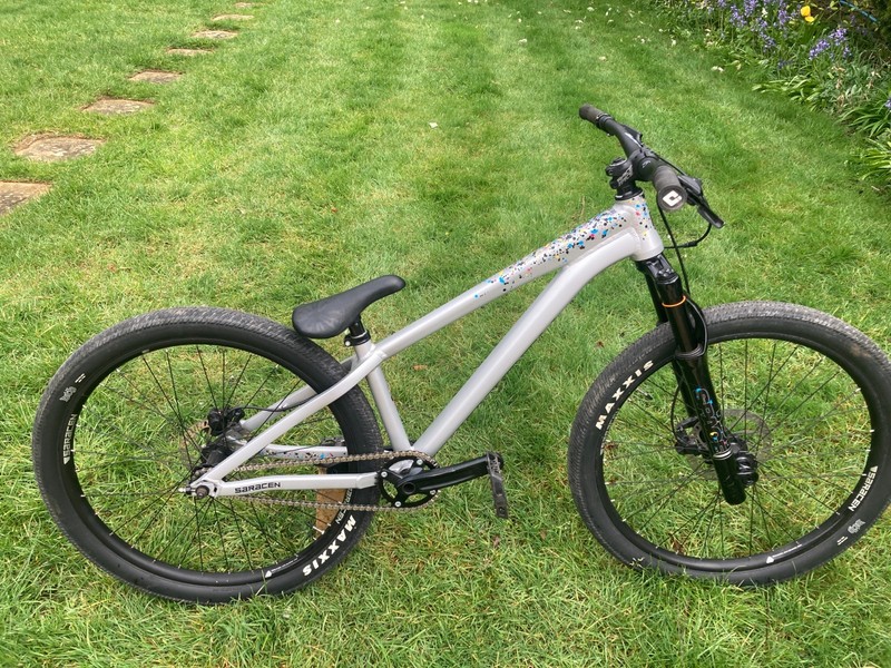 Saracen Amplitude AL  Team dirt jumper / ridden twice