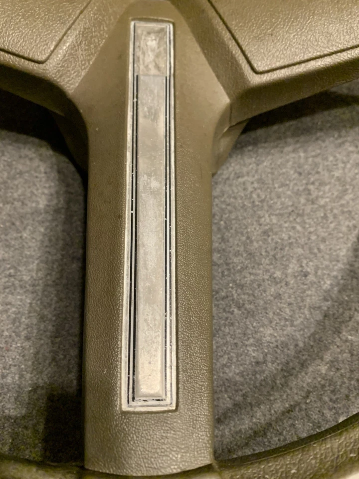 Volante Pontiac Firebird 81-88 Grand Prix 1970-81 3 radios 9753916 Foto 2 de 4