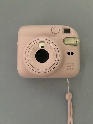 Fujifilm instax mini 12 Sofortbildkamera Rosa mit Handschlaufe
