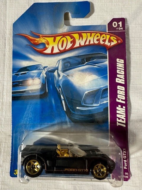 2008 Hot Wheels 141/196 Team Ford GTX1 Racing 1/4 Black Gold