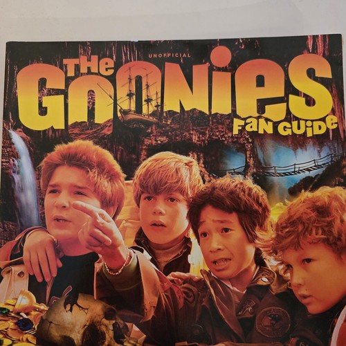 Magazine The Goonies Fan Guide Unofficial - Picture 2 of 4