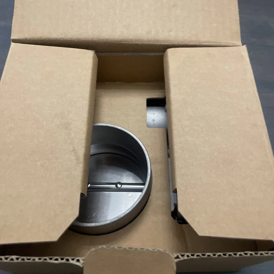 Cuerpo del acelerador de inyección de combustible DORMAN OE SOLUTIONS 977902 Foto 2 de 4