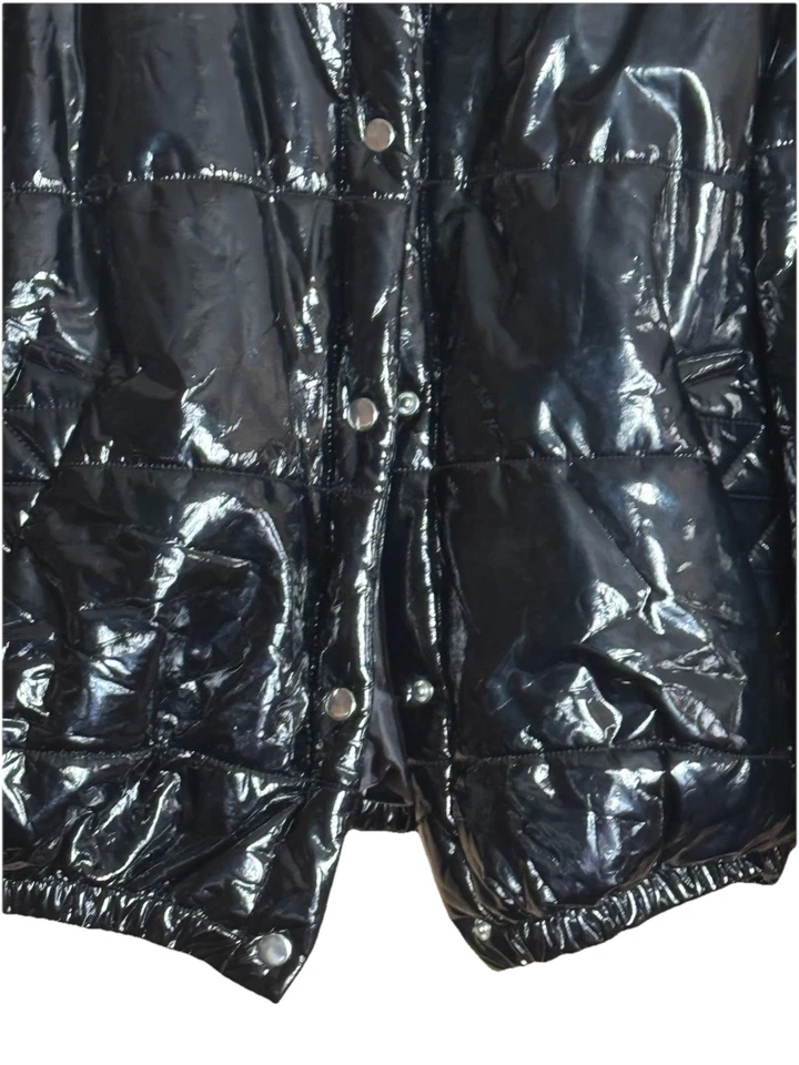 Chaqueta Abrigo Wild Fable Mujer Negro Puffer Frente a Presión Cuero Líquido PVC Aspecto Húmedo Foto 3 de 4