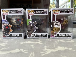 Five Nights At Freddy’s FunkoPop Figuren Konvolut; Eclipse Ruined Roxy&Ruined Chica
