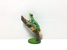 YUJIN Japan Exclusive Red Eyed Tree Leaf Frog Toad mini pvc Animal Figure