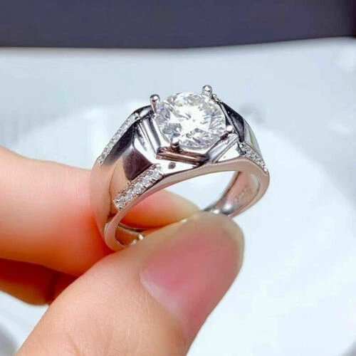 Anillo de compromiso único de diamantes de corte redondo de 2,0 quilates de plata de ley para hombre Foto 2 de 4