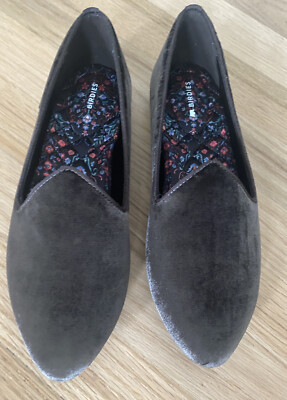 BIRDIES BROWN VELVET SLIP ON FLATS NWOB SZ 8.5