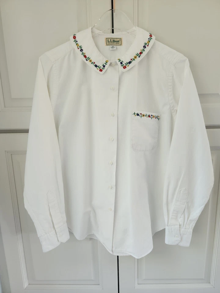 Blusa LL Bean vintage anos 80 12 bordada floral branca colarinho de bolso manga longa - Imagem 2 de 4