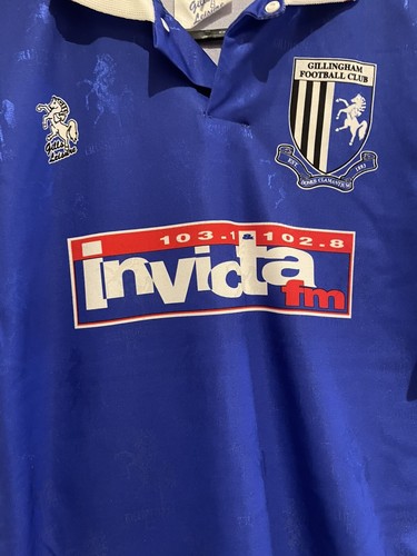 Gillingham 1996/97 Home Shirt Size Large Boys (32”) - Picture 2 of 5