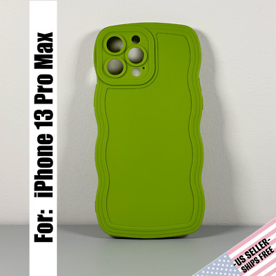 Case designed for iPhone 13 PRO MAX: Leaf Green | Wavy Edges | Slim Contour Grip