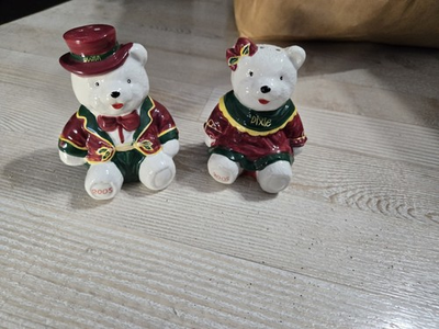 #ad Vintage 2005 Winn Dixie Bear Salt amp; Pepper Shakers $11.75