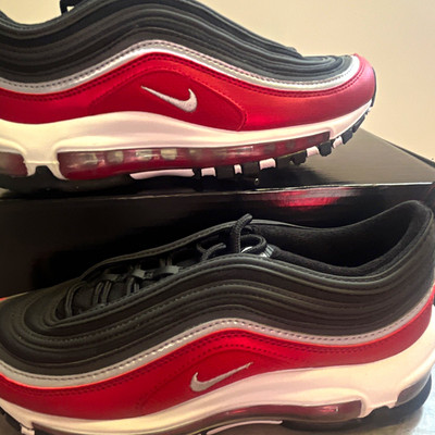 Nike Air Max 97 SE GS Boys Low Top Lace-Up Sneakers Black/Red/White 5Y