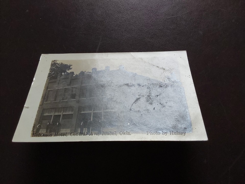 IDABEL, OK * ROBINSON HOTEL SCENE on CENTRAL AVENUE * POSTED c 1909