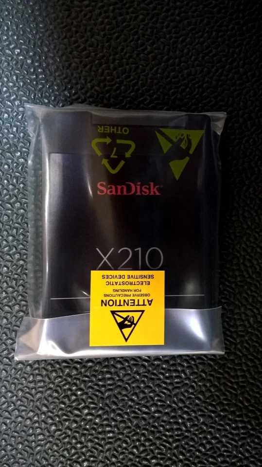 SanDisk X210 SD6SB2M-128G-1022I 2.5" MLC Internal Solid State Drive (SSD) - Image 2 of 3