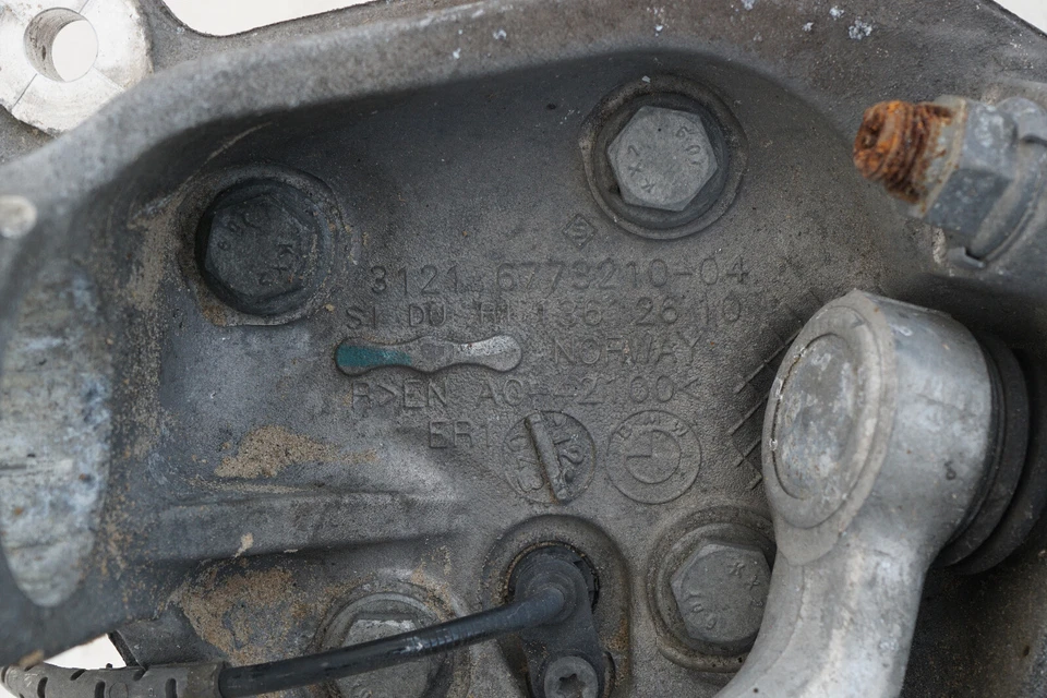 2009 - 2011 宝马 328i 前右乘客侧轴扣轮毂原始设备制造商 — 第 3/3 张图片