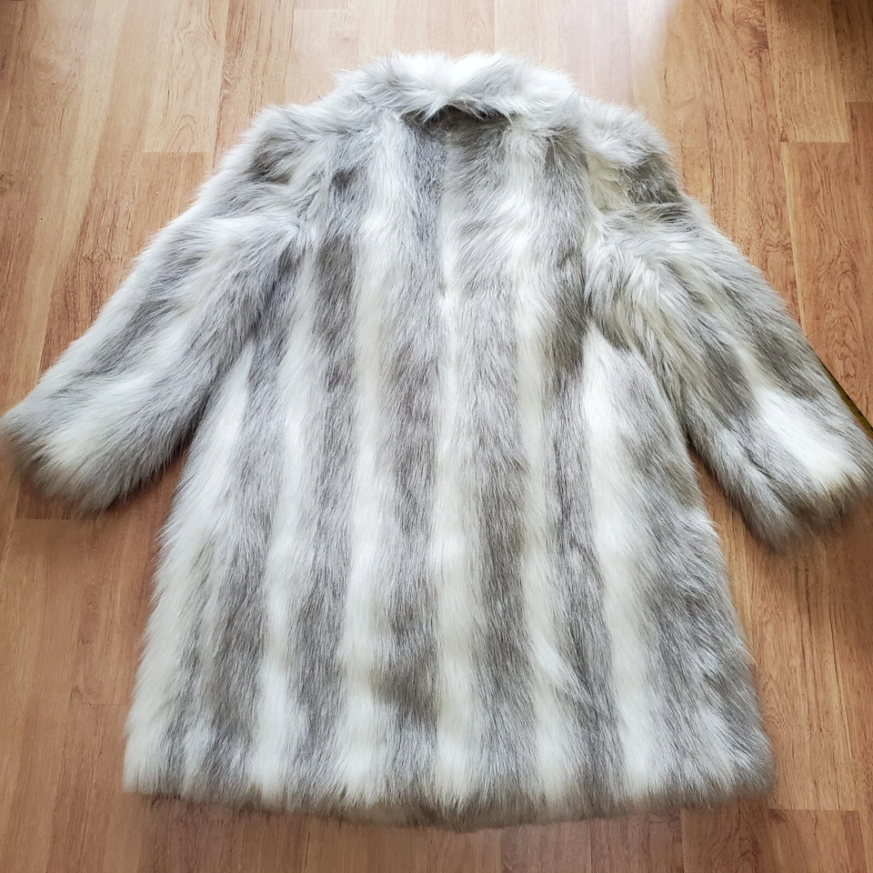 Vintage 1980s Faux Fur Coat Jacket White Gray Arctic Silver Fox Size S/M - Image 2 of 4