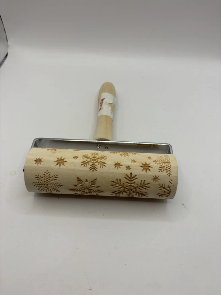 Christmas Holiday Printed Rolling Pin Pies, Cakes & Pastries Confection Stand - Image 2 of 4