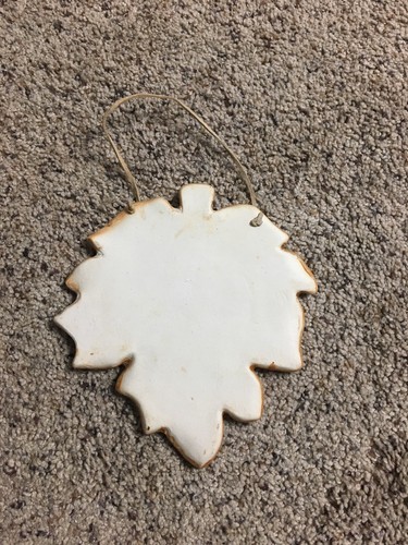 Ceramic/Clay “Love The Nature” Decor - Picture 2 of 3
