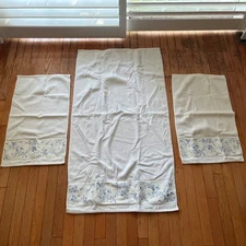 Croscill Bath Towel Set Of 3 Cotton White Blue Floral 100% Cotton Never Used