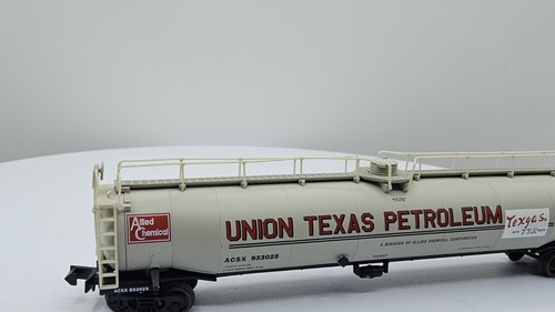 *READ Atlas N Scale 33,000 Gallon Tank Car Union Texas Petroleum ACSX 933015 - Picture 8 of 14