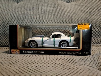 Maisto Dodge Viper GT2 Special Edition GTSR White With Blue