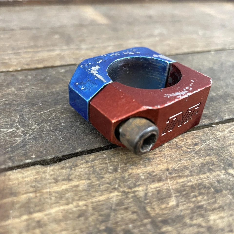 Cuello abrazadera tija de sillín vintage TNT BMX 25,4 mm 1 pulgada aleación rojo azul pintado Foto 4 de 4