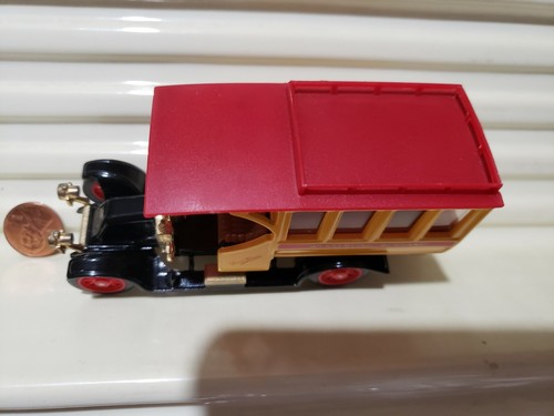 Matchbox Yesteryear 1990 Rare DARK RED Roof Y44A 1910 Renault Bus On RIGHTinPIC - Picture 4 of 12