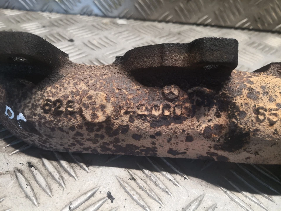 Colector de escape lateral izquierdo MERCEDES-BENZ ML 400 CDI W163 6281420001 Foto 4 de 4