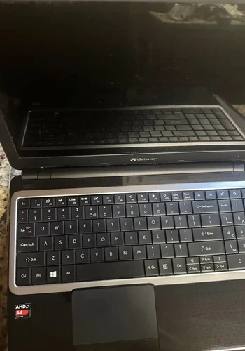 Gateway NE52204u Portatile AMD A4-5000 1.5GHz No HDD No Memoria Non Funzionante - Foto 4 di 8