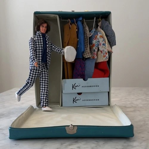 Ken Doll Vintage 1972 1st comb-able Mod Hair,  Wardrobe Case Outfits Accessories