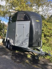 Humbaur Xantos Aero Alu-Pferdeanh&auml;nger 1. Hand