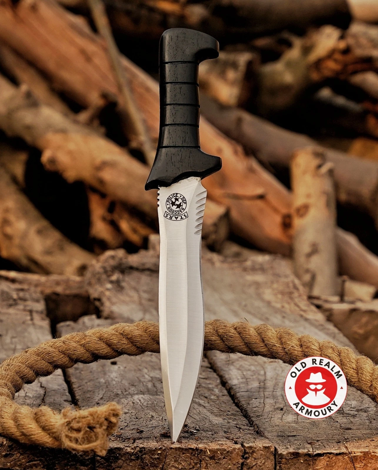 RE4 Leon Kennedy's Knife, Handmade 5160 Spring Steel Bowie knife Tactical Knife