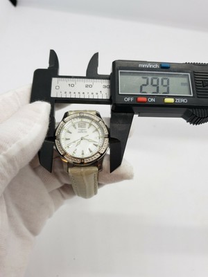 Invicta Women display picture 1
