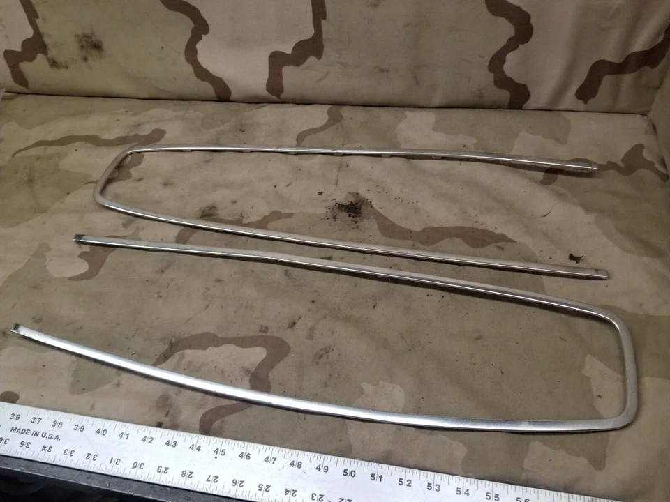 (2) Pontiac GTO Lemans 1966 1967 delantero diestro parrilla envolvente Foto 4 de 4