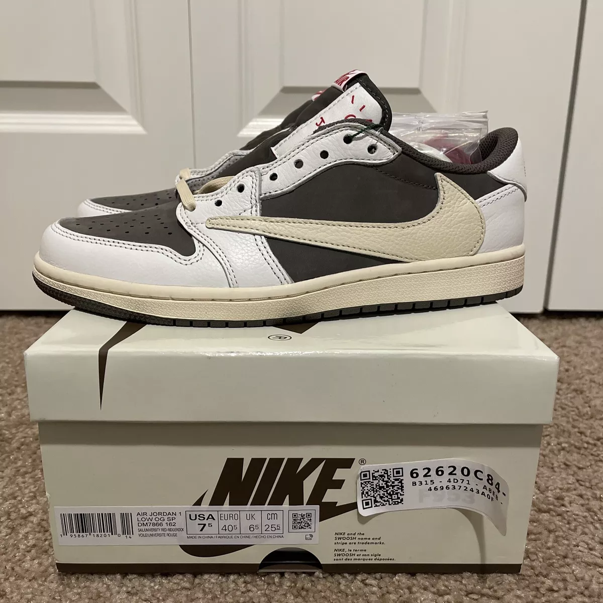  Jordan Mens Air Jordan 1 Low OG DM7866 162 Travis Scott -  Reverse Mocha - Size | Basketball