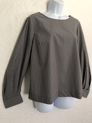 NWT Marled Reunited Clothing Size M Long Sleeve Top Blouse Gray White Stripe - Picture 4 of 12