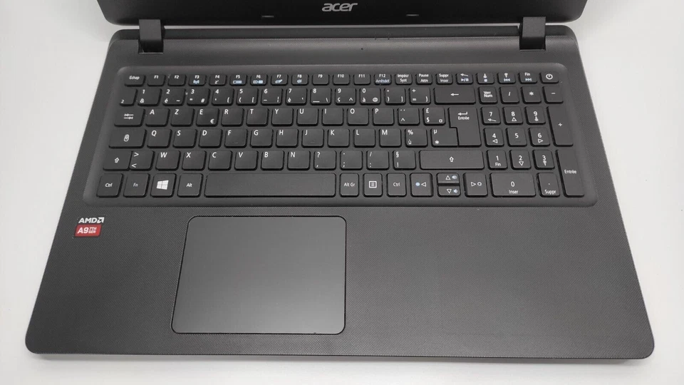 NOTEBOOK ACER ASPIRE ES1-524 AMD A9-9410 8GB RAM 500GB HD WIN10 WEBCAM - Immagine 2 di 4