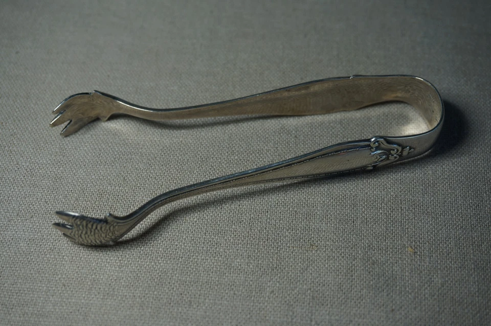 Victorian Sterling CLAW FOOT SUGAR TONGS by MANCHESTER Mfg. Providence, RI - Image 4 of 4